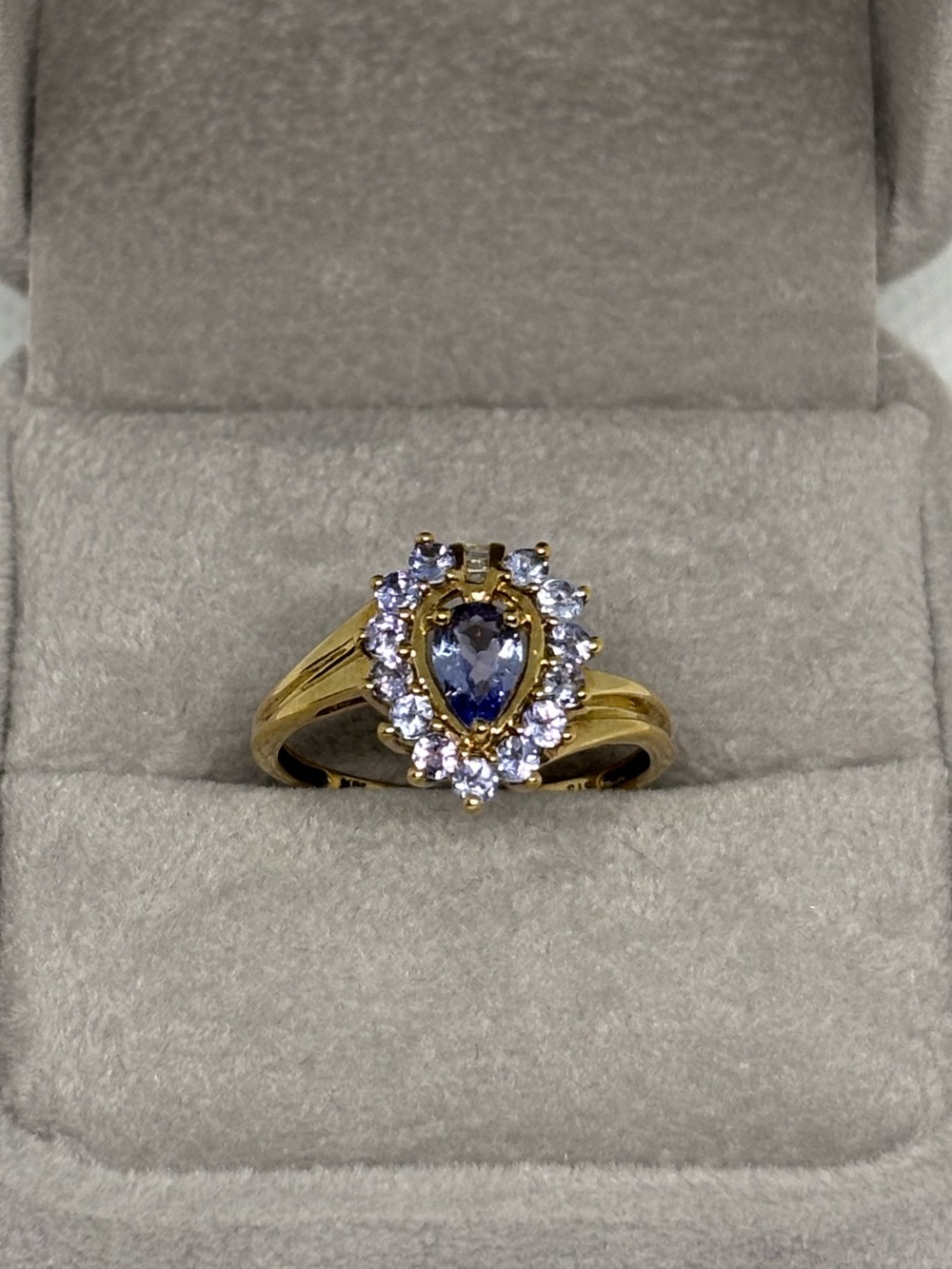 10K Gold Natural Tanzanite Ring, size 7